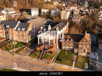 MORGANTOWN, WV - 24 janvier 2022 : bâtiments de fraternité lambda Chi Alpha à l'Université de Virginie occidentale à Morgantown WV Banque D'Images