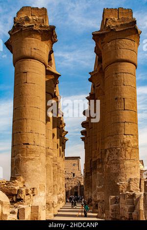 Grande Colonnade, Temple de Louxor, Thèbes, Égypte, Louxor,Thèbes, Égypte, Afrique Banque D'Images