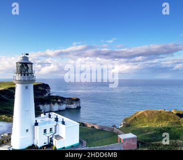 Vue aérienne du phare de Flamborough Head, Royaume-Uni Banque D'Images