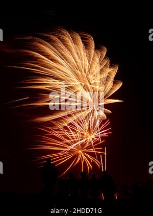 Feux d'artifice dans le complexe classique Englands - Southport.Toujours plein de spectateurs. Banque D'Images