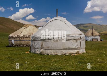 Camp de yurt près du lac Song Kul, Kirghizistan Banque D'Images