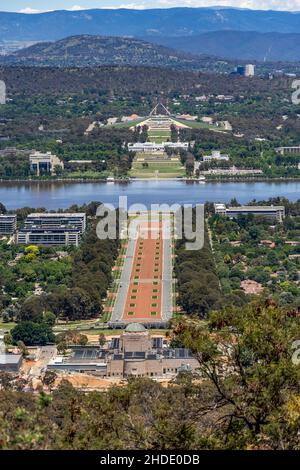 Canberra, TERRITOIRE DE LA CAPITALE AUSTRALIENNE, vue depuis le point de vue de Mount Ainslie. Banque D'Images