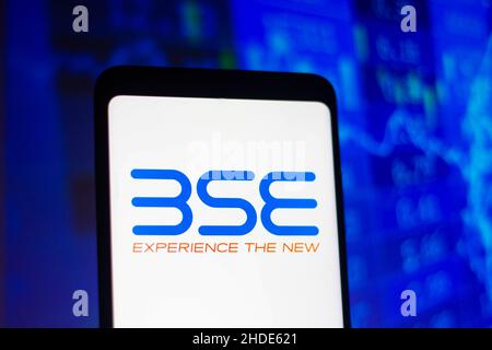 Brésil.05th janvier 2022.Sur cette photo, le logo BSE (Bombay stock Exchange) est affiché sur un smartphone.Crédit : SOPA Images Limited/Alamy Live News Banque D'Images