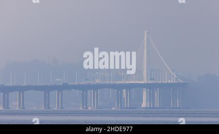 San Francisco–Oakland Bay Bridge, section est, vue du nord-est à Emeryville.Californie. Banque D'Images