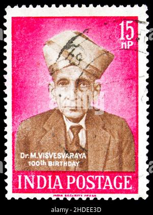 MOSCOU, RUSSIE - 4 NOVEMBRE 2021 : le timbre-poste imprimé en Inde montre le centenaire de la naissance du Dr M. Visvesvaraya (1860-1962), vers 1960 Banque D'Images