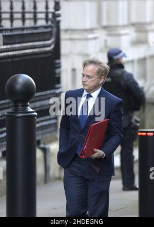 Le député Grant Shapps (secrétaire d'État aux Transports) arrive à Downing Street, le 5th janvier 2022 Banque D'Images