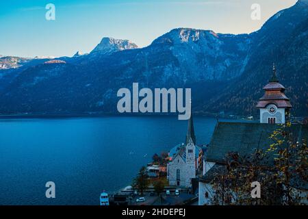 Austria Hallstatt, vue classique sur le village de Hallstat. Banque D'Images