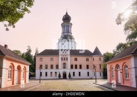 Château de Jever, Schloss Jever à Jever, Frise, Basse-Saxe, Allemagne.Bâtiment et musée historiques laïques. Banque D'Images