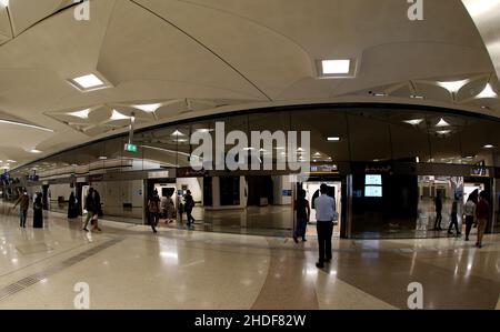 Vue générale à l'intérieur de la station de métro Mcheireb Doha à Doha, Qatar.Prise en compte lors de l'édition de la coupe du monde de la FIFA 2022.Photo de MB Media 07/12/2021 Banque D'Images