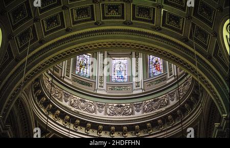 Intérieur de la cathédrale Basilique des Saints Pierre et Paul à Philadelphie, Etats-Unis Banque D'Images