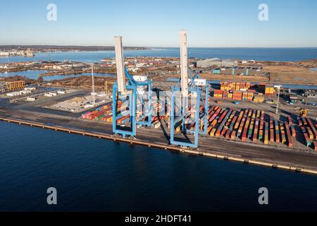 Vue de drone du terminal de conteneurs Malmo de Copenhague Banque D'Images