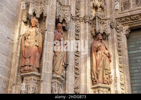 Séville, Espagne.La Puerta de San Miguel (porte Saint Michel) de la cathédrale gothique de Sainte Marie du Siège Banque D'Images