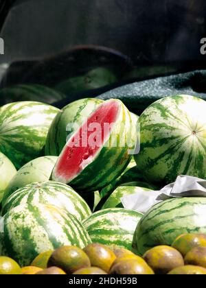 décrochage du marché, melon, étals du marché, melons Banque D'Images