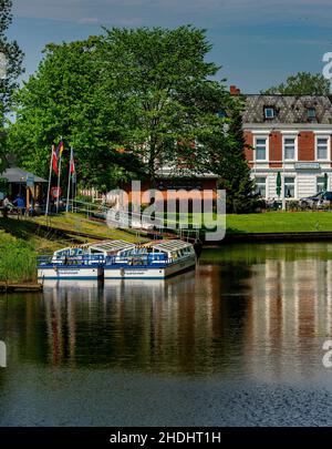 bateau d'excursion, friedrichstadt, promenade sur le canal, bateaux d'excursion Banque D'Images