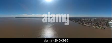 Large panorama de Kingston sur le front de mer de Hull Banque D'Images