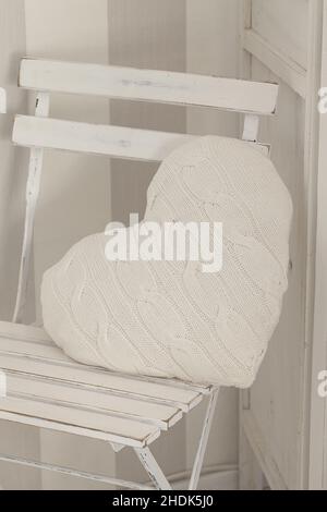 blanc, oreiller coeur, style campagnard, blancs, oreillers coeur,styles de pays Banque D'Images
