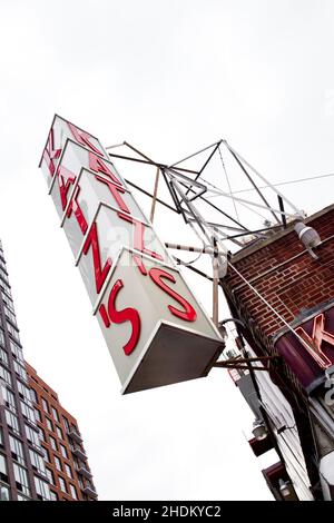 Panneau pour World Famous Katz's Deli, situé sur le côté inférieur est de Manhattan, New York, USA Banque D'Images