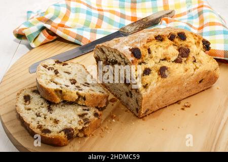 tranché, couteau à pain, pain aux raisins secs, lamelles, couteaux à pain,pains aux raisins secs Banque D'Images