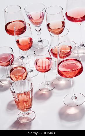 vin de rose, verres à vin, vins de rose, verres Banque D'Images