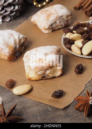 biscuits de noël, stollen, biscuit de noël, gâteaux de noël, stollens Banque D'Images