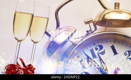 pétillant, saint-sylvestre, toast, 5 avant 12, nouvel an,toasts, cinq bêtes pour douze Banque D'Images