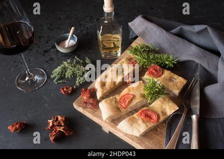 vin rouge, hors-d'œuvre, focaccia, vins rouges, hors-d'œuvre,foyers Banque D'Images