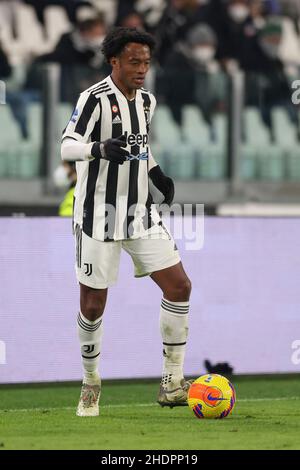 Turin, Italie.6th janvier 2022.Juan Cuadrado de Juventus pendant le match de la série A au stade Allianz, à Turin.Crédit photo à lire: Jonathan Moscrop/Sportimage crédit: Sportimage/Alay Live News Banque D'Images