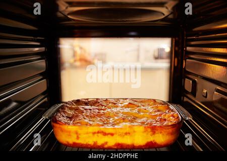 cocotte, plats cuisinés, lasagnes, ragoûts, plats cuisinés,lasagnes Banque D'Images