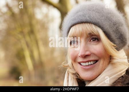 femme, senior, femme, femme, femme, femme,les femmes, les personnes âgées, les personnes âgées Banque D'Images