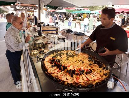 Vente de fruits de mer Paella dans la ville d'Aix-en-Provence, Provence, sud de la France.AIX, AIS de Provença.Photographie de voyage. Banque D'Images