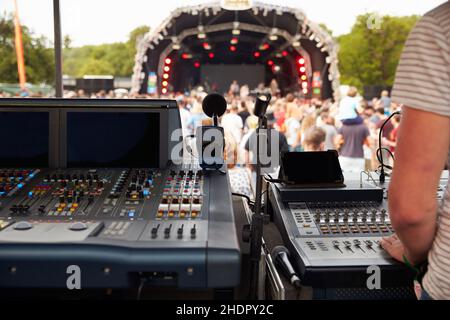 musique, mélangeur audio, ingénieur son, événement en plein air, musiques,mélangeurs audio, ingénieurs audio, événements extérieurs, extérieur Banque D'Images