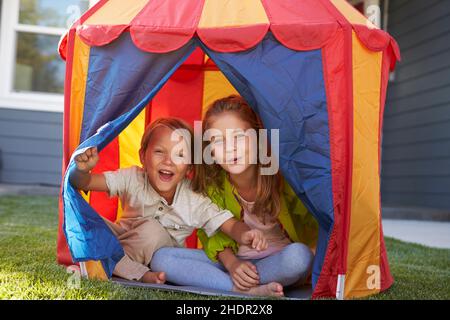 enfant, jouer, enfance, tente, enfants,enfants, enfants, enfants, jeux, enfants,camping, tentes Banque D'Images