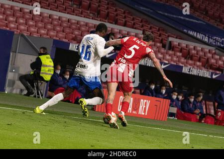 Madrid, Madrid, Espagne.6th janvier 2022.Rodrigo de Paul et Philip Osei lors du match de la série Copa del Rey de 16 entre le CF Rayo Majadahonda et le club Atletico de Madrid au stade Wanda Metropolitano le 6 janvier 2022 à Madrid, Espagne (Credit image: © Alvaro Laguna/Pacific Press via ZUMA Press Wire) Banque D'Images