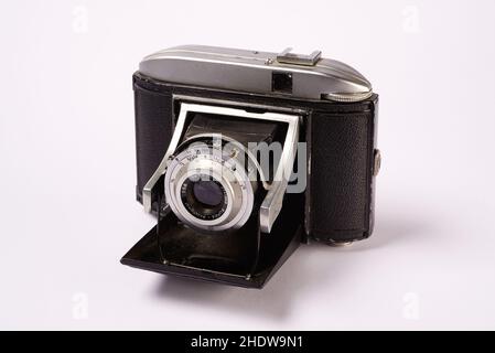 Nixon Trixette compact soufflets appareil photo vintage, année 1959, photographie en studio sans arrière-plan Banque D'Images