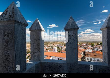 Vue depuis le sommet du château de Beja sur la ville.Province d'Alentejo, Portugal. Banque D'Images