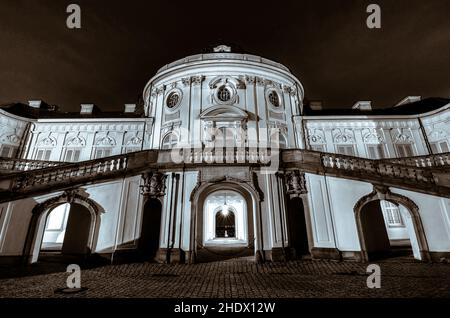 Façade du Palais de Solitude à Stuttgart, Allemagne de nuit Banque D'Images