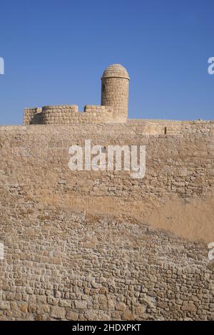 Murs fortifiés et tourelle du fort de Bahreïn, ou fort portugais, Royaume de Bahreïn Banque D'Images