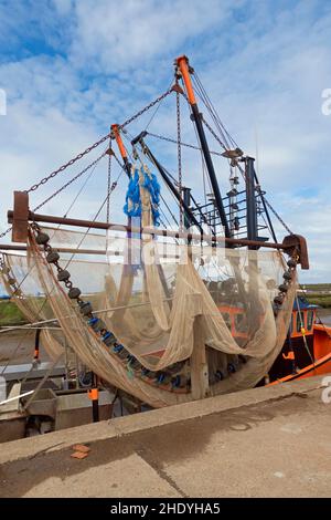 Le chalutier à poutres 'sea Dog' (BN2) amarré à Brancaster Staithe Quay, Norfolk, Angleterre. Banque D'Images