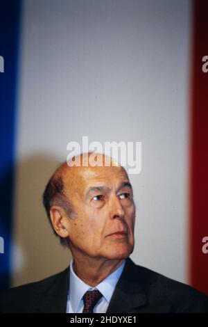 Archives 90ies : ancien président français de la République, Valéry Giscard d'Estaing, France, 1994 Banque D'Images