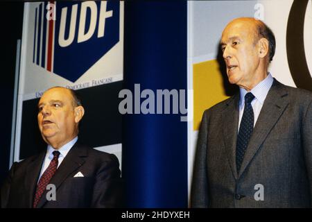 Archives 90ies : ancien président français de la République, Valéry Giscard d'Estaing, France Banque D'Images