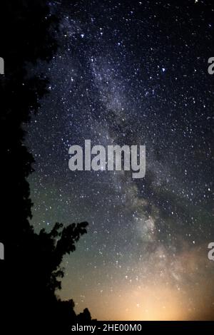 Belle photo du ciel pleine d'étoiles la nuit Banque D'Images