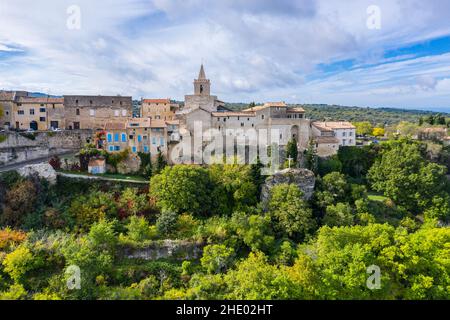 France, Vaucluse, Parc naturel régional du Mont-Ventoux (Parc naturel régional du Mont Ventoux), Venasque, étiqueté les plus Beaux villages de France (TH Banque D'Images