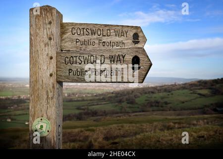 Panneau de chemin public de Cotswold Way, sur Crickley Hill, Gloucestershire, Royaume-Uni - 7 janvier 2022 photo par Andrew Higgins/Thousand Word Media NO SALES, N Banque D'Images