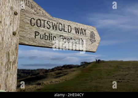 Panneau de chemin public de Cotswold Way, sur Crickley Hill, Gloucestershire, Royaume-Uni - 7 janvier 2022 photo par Andrew Higgins/Thousand Word Media NO SALES, N Banque D'Images