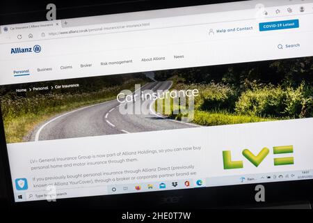 Site Web de la compagnie d'assurance Allianz sur un ordinateur portable, Royaume-Uni.Assurance automobile fournie par LV=, qui fait partie d'Allianz Holdings Banque D'Images