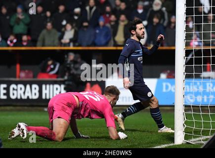 Swindon, Wiltshire, Royaume-Uni.7th juin 2022.7th janvier 2022: County Ground, Swindon, Wilstshire, Angleterre: FA Cup 3rd Round football, Swindon Town versus Manchester City: Bernardo Silva de Manchester City tire et enregistre dans les 15th minutes pour 0-1 crédit: Action plus Sports Images/Alay Live News Banque D'Images