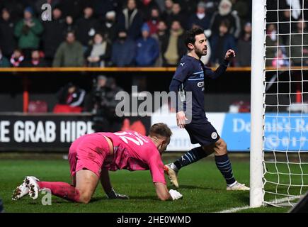 Swindon, Wiltshire, Royaume-Uni.7th juin 2022.7th janvier 2022: County Ground, Swindon, Wilstshire, Angleterre: FA Cup 3rd Round football, Swindon Town versus Manchester City: Bernardo Silva de Manchester City tire et enregistre dans les 15th minutes pour 0-1 crédit: Action plus Sports Images/Alay Live News Banque D'Images