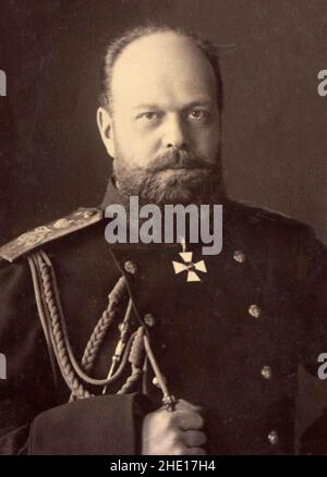 La dynastie Romanov - un portrait du tsar Alexandre III qui est mort de manière inattendue à l'âge de 49 ans en 1894, mettant un non-entraîné et nuantable Nicholas II sur le trône. Banque D'Images