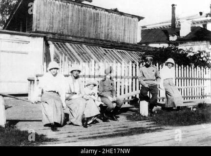 Le tsar Nicholas II et sa famille sont en exil au palais Alexandre (Tsarskoye Selo) près de Tobolsk avant d'être transférés à Ekatrinberg (Sverdlovsk) pour leur emprisonnement et leur exécution. Banque D'Images