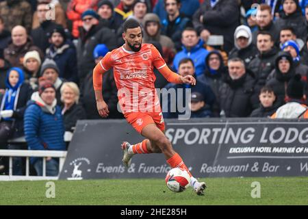 Hartlepool, Royaume-Uni.08th janvier 2022.CJ Hamilton #22 de Blackpool se brise avec le ballon à Hartlepool, Royaume-Uni le 1/8/2022.(Photo de Mark Cosgrove/News Images/Sipa USA) crédit: SIPA USA/Alay Live News Banque D'Images